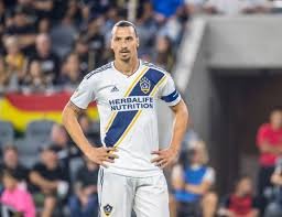 Zlatan İbrahimoviç “Pert Qlori”dən təklif alıb.