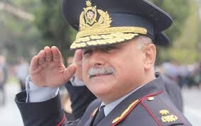 Vilayət Eyvazov generalı təqaüdə göndərdi
