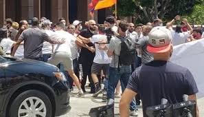 Kaliforniyanın vitse-qubernatoru Los Ancelesdə azərbaycanlılara qarşı vəhşilikləri pisləyib