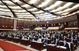 Deputatlara bayram pulu verildi