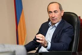 Erməni tələbələri Koçaryanı lağa qoydular