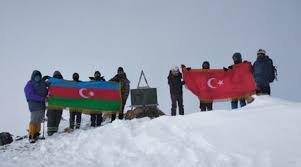 Heydər Əliyev və Atatürkün xatirəsi adlarını daşıyan zirvələrdə anılıb – Fotolar