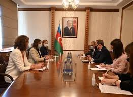 Ceyhun Bayramov Beynəlxalq Qırmızı Xaç Komitəsinin Azərbaycan nümayəndəliyinin rəhbəri Arian Bauer ilə görüşüb.
