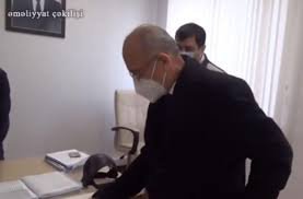 Xəstəxana direktorunun tutulmasının əməliyyat görüntüləri yayıldı