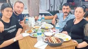 DƏHŞƏT: Sevgilisini 12 bıçaq zərbəsi ilə QƏTLƏ YETİRDİ