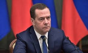 "İndi Qarabağın statusu məsələsinin müzakirəsi mümkün deyil" - Dmitri Medvedev