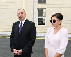 İlham Əliyev və Mehriban Əliyeva yeni yarımstansiyaların açılışını ediblər