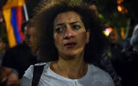 Anna Akopyan ABŞ-da etirazla qarşılanıb