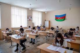 Bu gün 20 mindən çox şagird buraxılış imtahanı verəcək