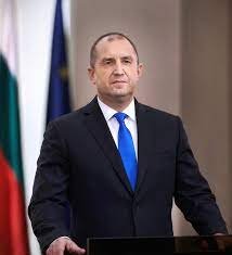 Bolqarıstan Prezidenti Rumen Radev erkən parlament seçkilərində səs verib.