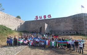 Şəxsi məqsədlərlə vətənə gələn diaspor nümayəndələri Şuşaya getmələrini böyük şans adlandırıblar
