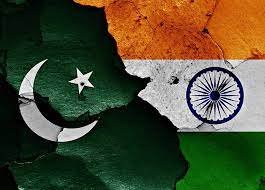 Pakistan və Hindistan diplomatlara vizaların verilməsini bərpa edib