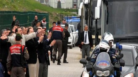 Gence davasında sanıklar açlık grevine başladı