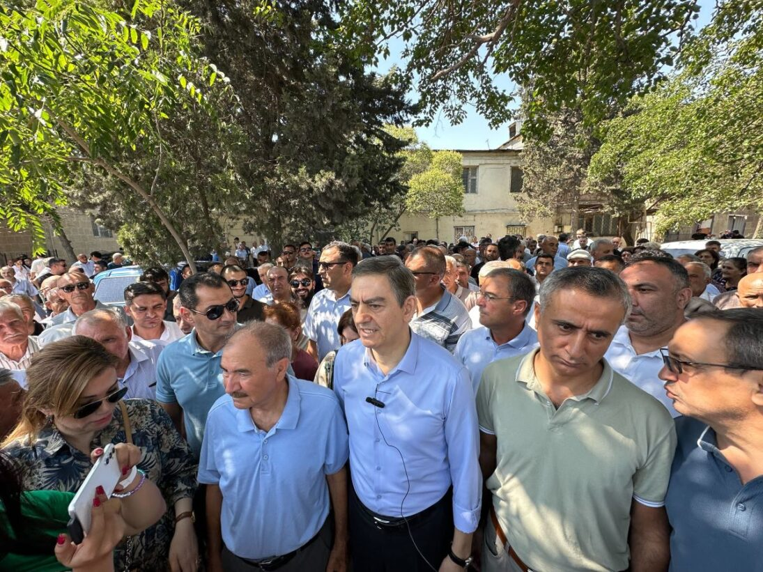 Əli Kərimli: “Onun özü hesab edir ki, hakimiyyətlə əməkdaşlıq etmək təhqirdir”