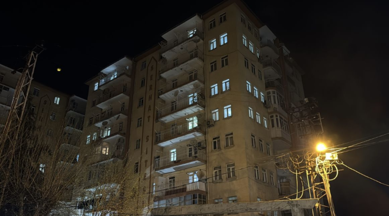 Arvadı ilə qızını güllələdi, çayını içəndən sonra təslim oldu
